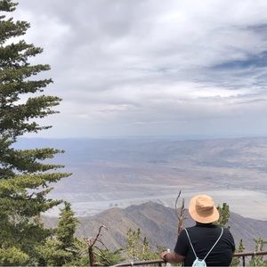 Meet your Posher, Joel